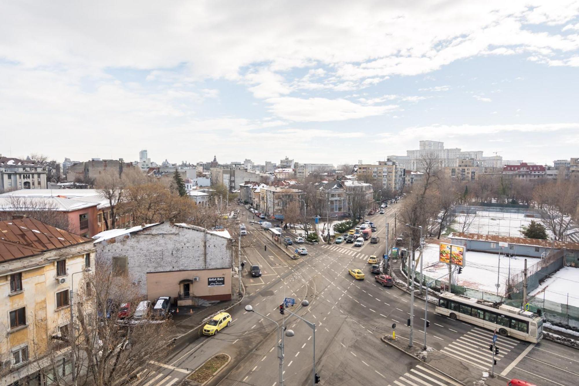 City View Apartment With Private Balcony Βουκουρέστι Εξωτερικό φωτογραφία