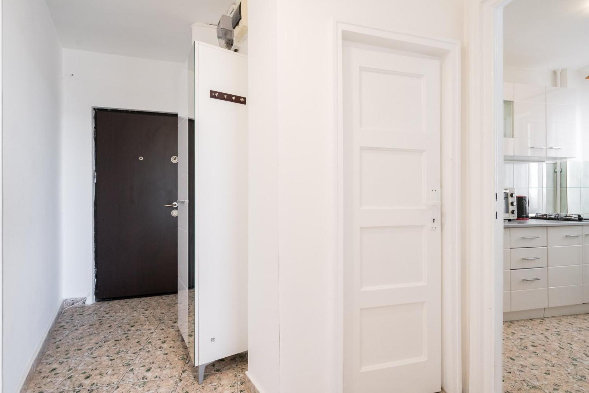 City View Apartment With Private Balcony Βουκουρέστι Εξωτερικό φωτογραφία
