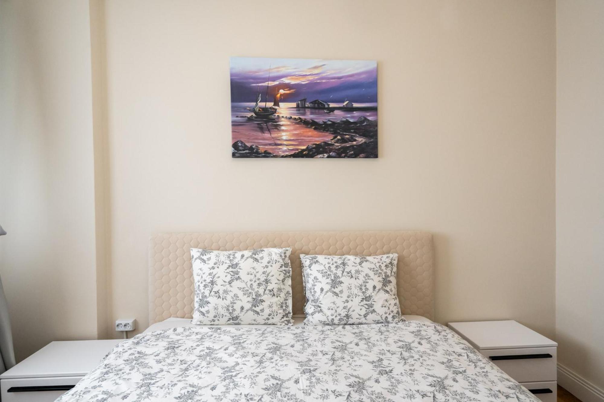 City View Apartment With Private Balcony Βουκουρέστι Εξωτερικό φωτογραφία